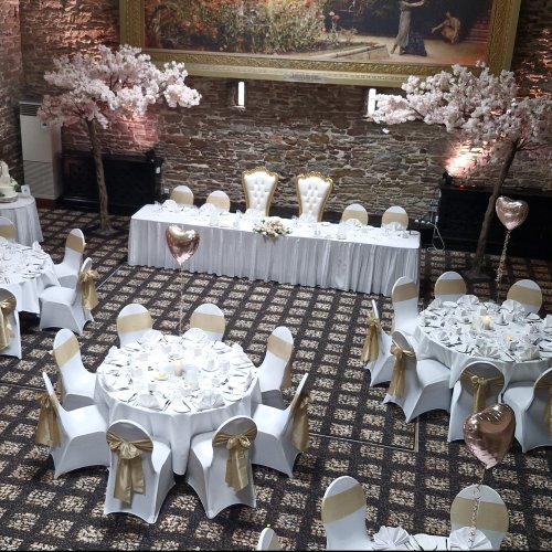 Marry on a Sunday in 2026!